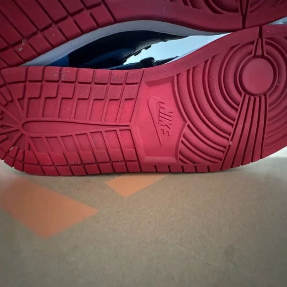 Nike Air Men's Black, Red, and Blue Sneakers - Picture 7 of 16